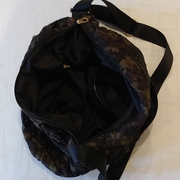 Camouflage Shoulder Bag - Picture 12 of 12